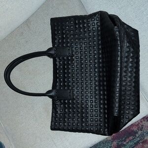 JEANNE LOTTIE for Arbonne LARGE TOTE Bag. VEGAN leather.Black.Like New!! 19"x14"